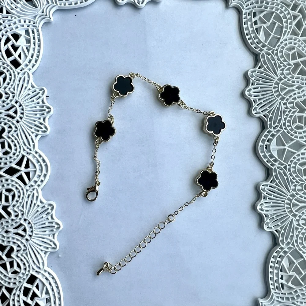 Four Leaf Clover Gold Bracelet